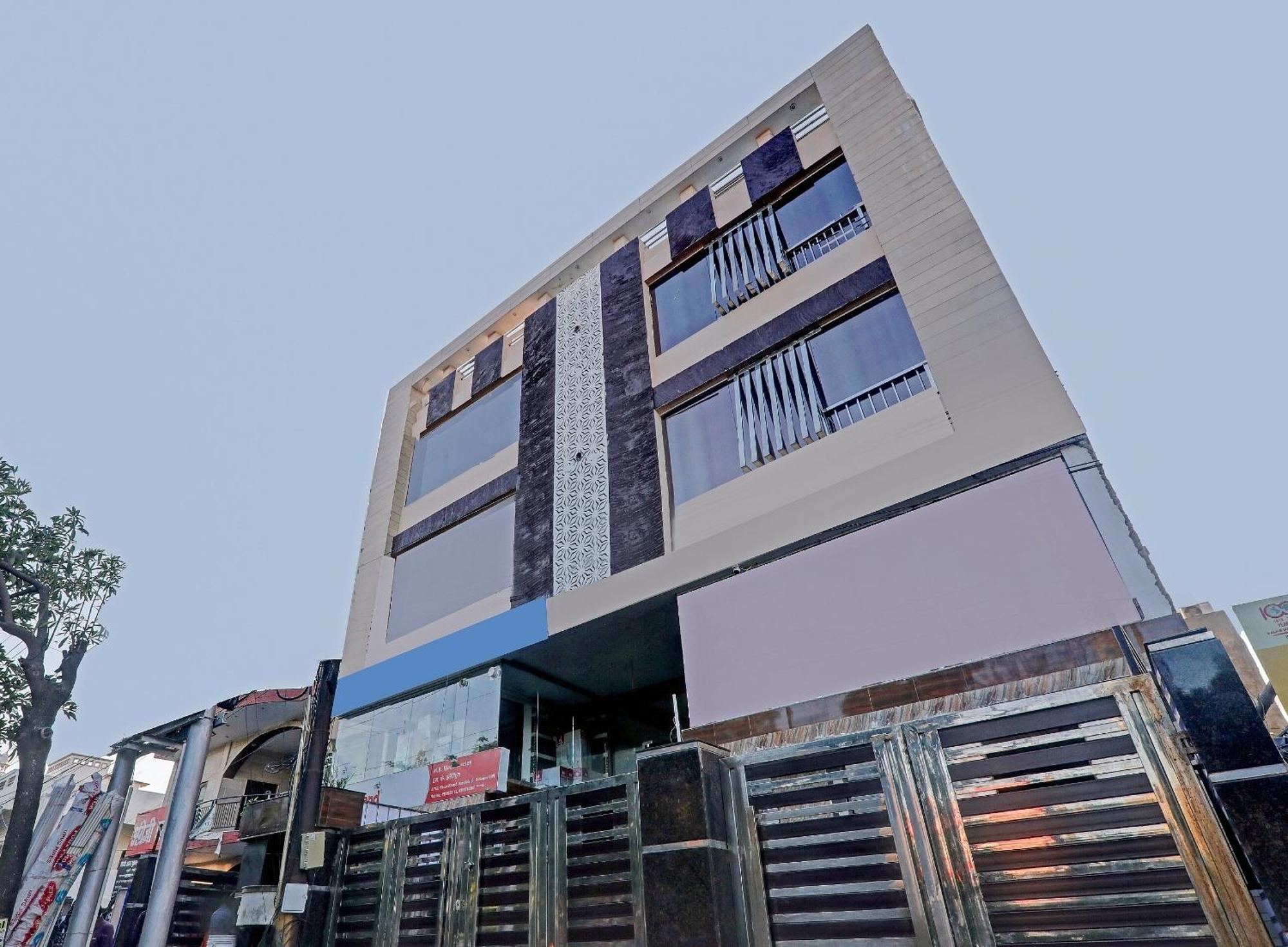 فندق Super Townhouse Riddhi Residency لاكناو المظهر الخارجي الصورة